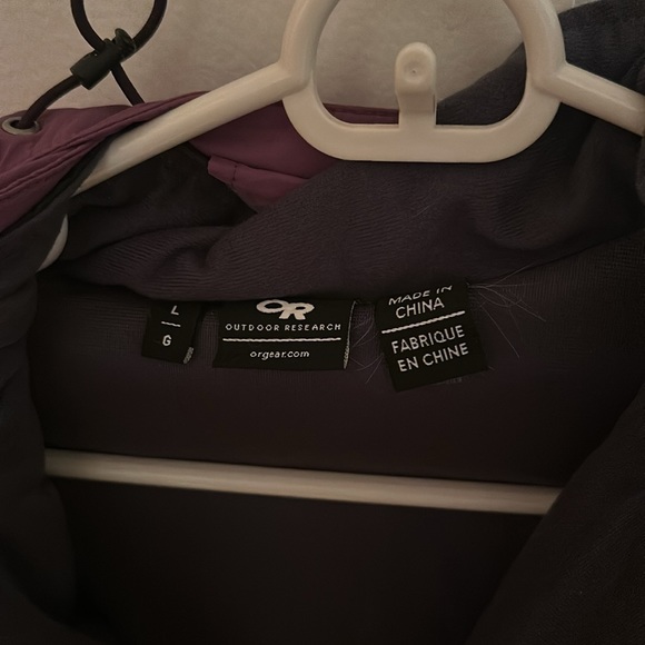 Outdoor research 3 in 1 coat/parka. - Picture 3 of 6